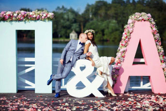 Объёмные буквы из пенопласта для оформления свадьбы